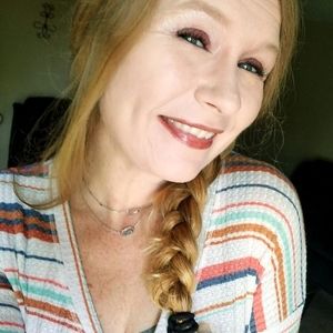 Meet your Posher, Tonya